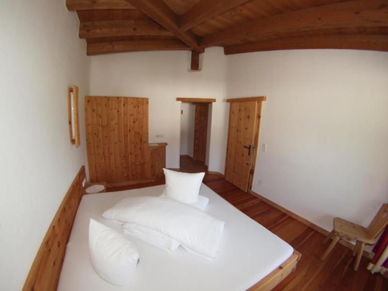 Kinderbauernhof Leneler Arzl im Pitztal Room photo